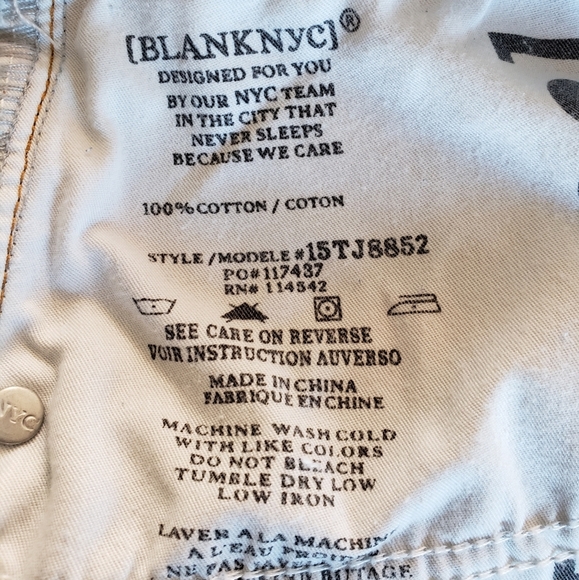 Blanknyc High Rise Exposed Button Fly Cut Off Raw Hem Denim Jean Shorts Sz 30 - Picture 10 of 11